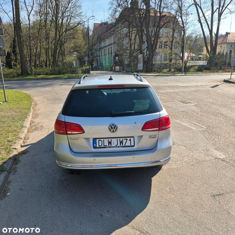 Volkswagen Passat 2.0 TDI Highline DSG - 4