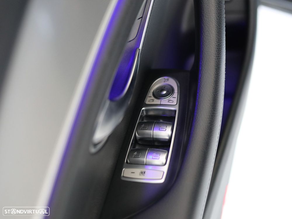 Mercedes-Benz E 220 d Avantgarde - 22