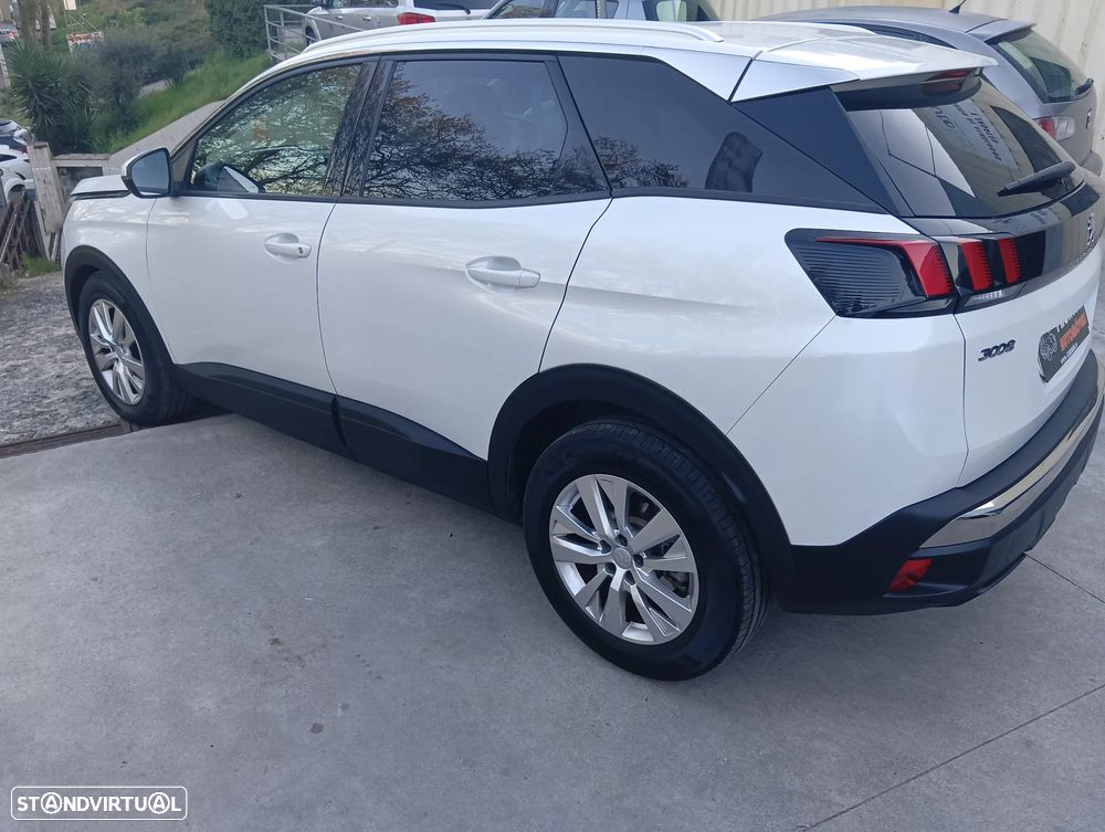 Peugeot 3008 1.5 BlueHDi Allure - 4