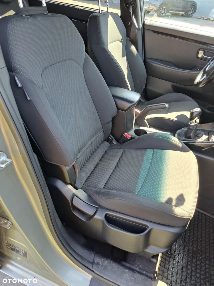 Kia Carens 1.7 CRDi L - 19
