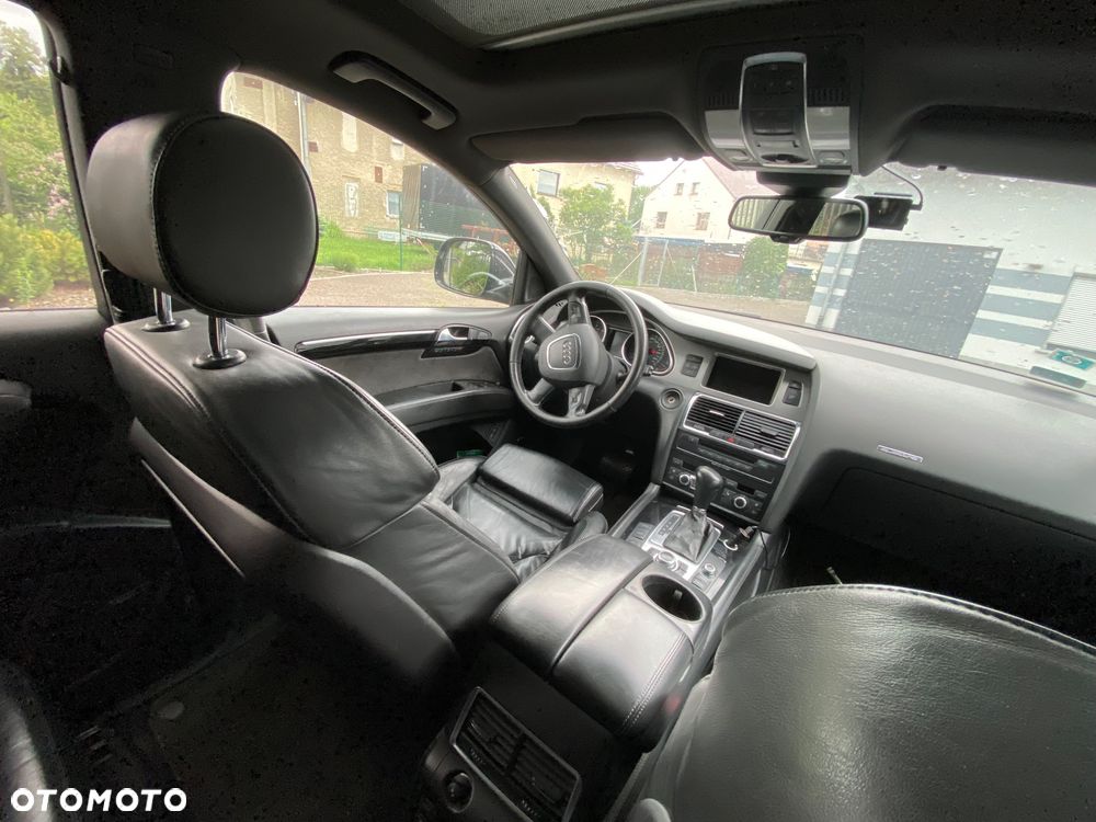 Audi Q7 - 10
