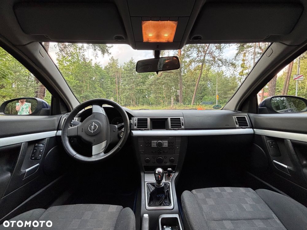 Opel Vectra 2.2 - 6