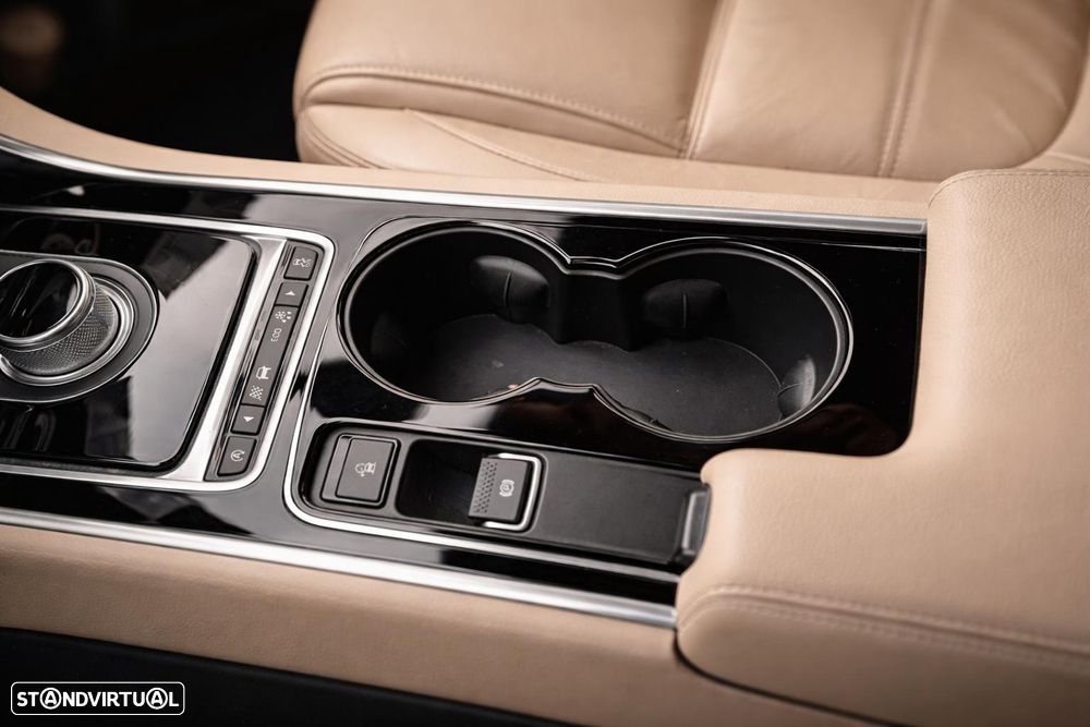 Jaguar XE 20d Aut. Prestige - 46