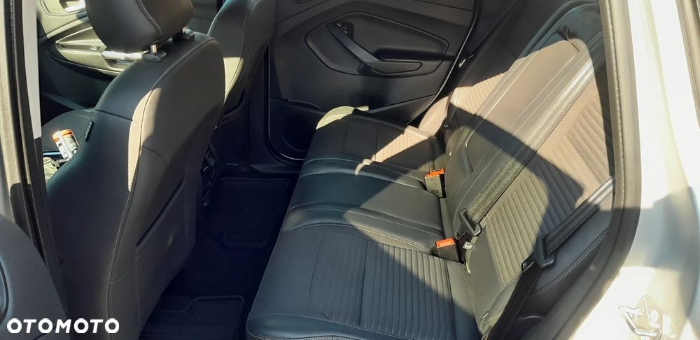 Ford Kuga 2.0 TDCi AWD Titanium - 9