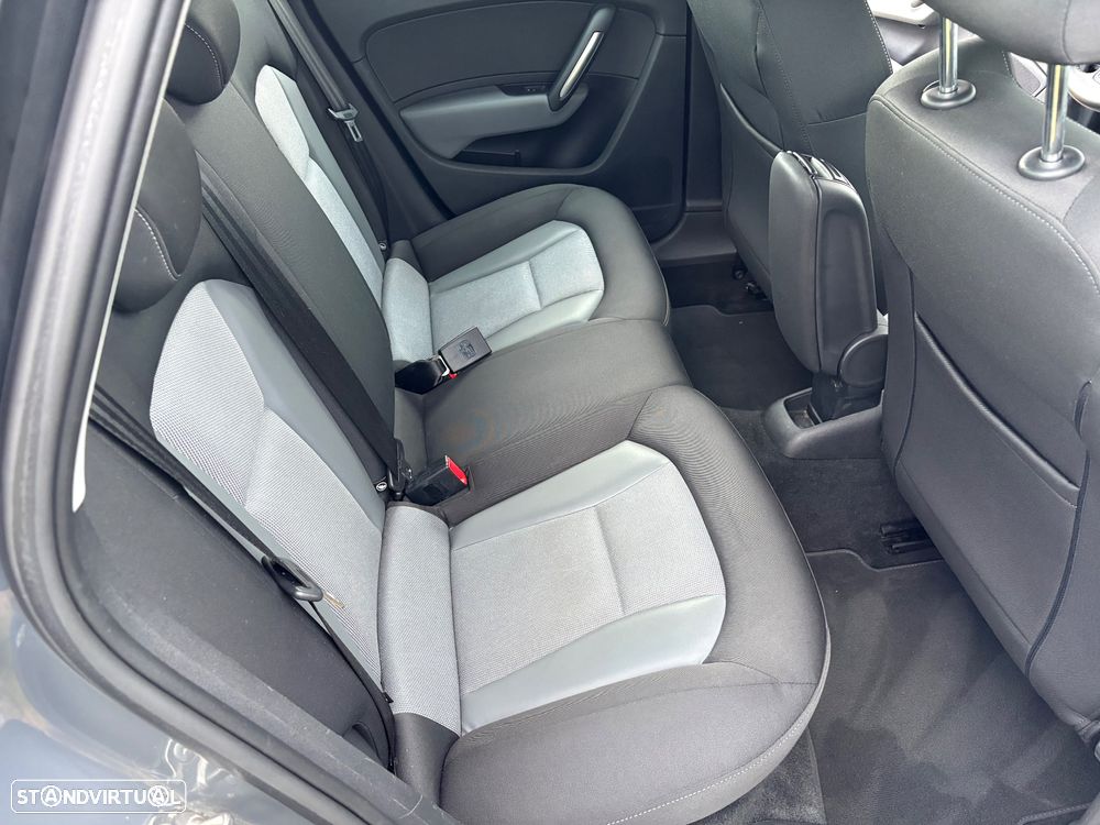 Audi A1 Sportback 1.6 TDI Sport S tronic - 36