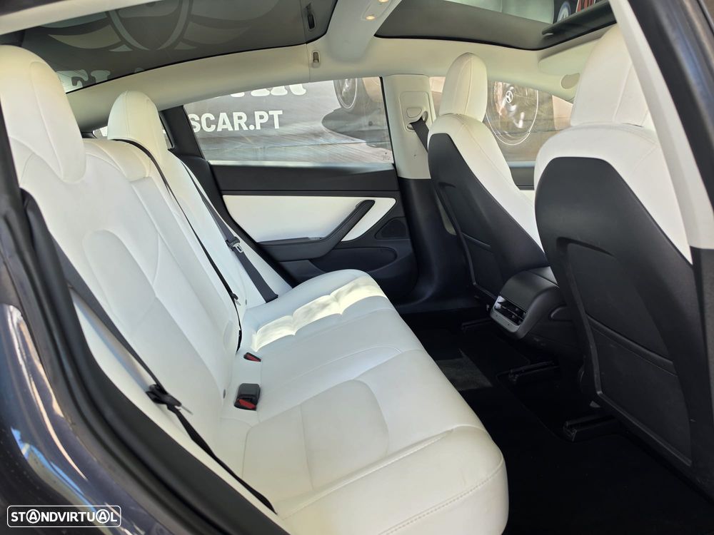 Tesla Model 3 Long-Range Dual Motor AWD - 12