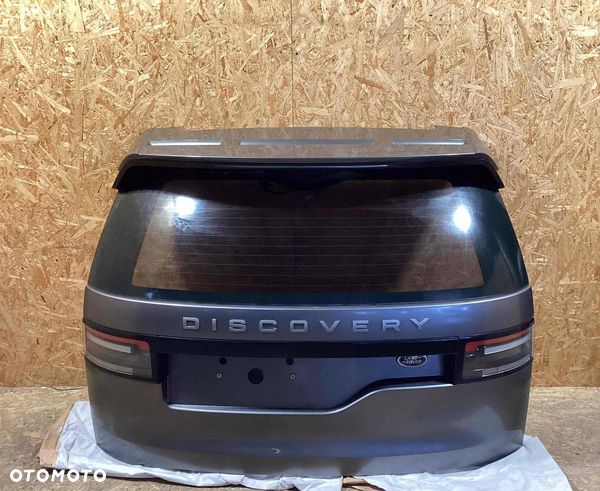 Klapa bagażnika LAND ROVER DISCOVERY 5 L462 LR080287