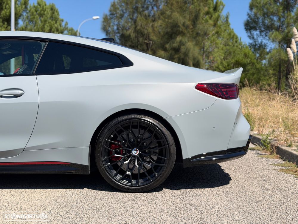 BMW M4 CSL - 16