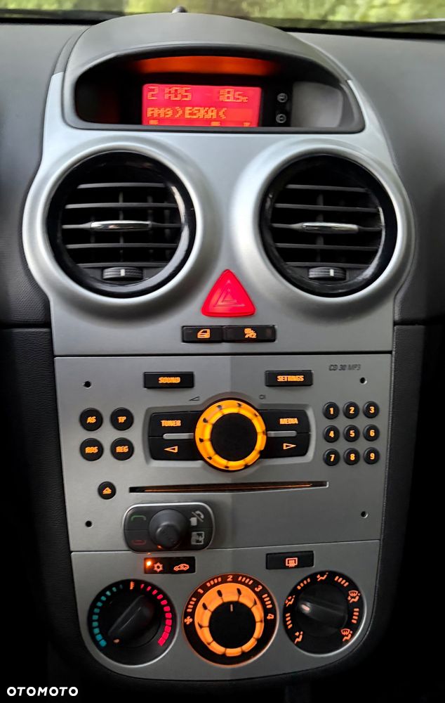 Opel Corsa 1.2 16V Enjoy - 17