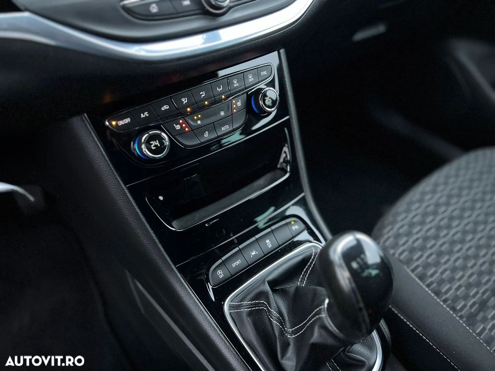 Opel Astra 1.6 D (CDTI) Start/Stop Sports Tourer Innovation - 16