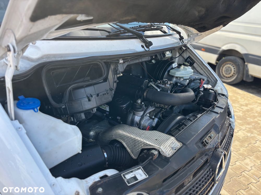 Mercedes-Benz 413Cdi - 20