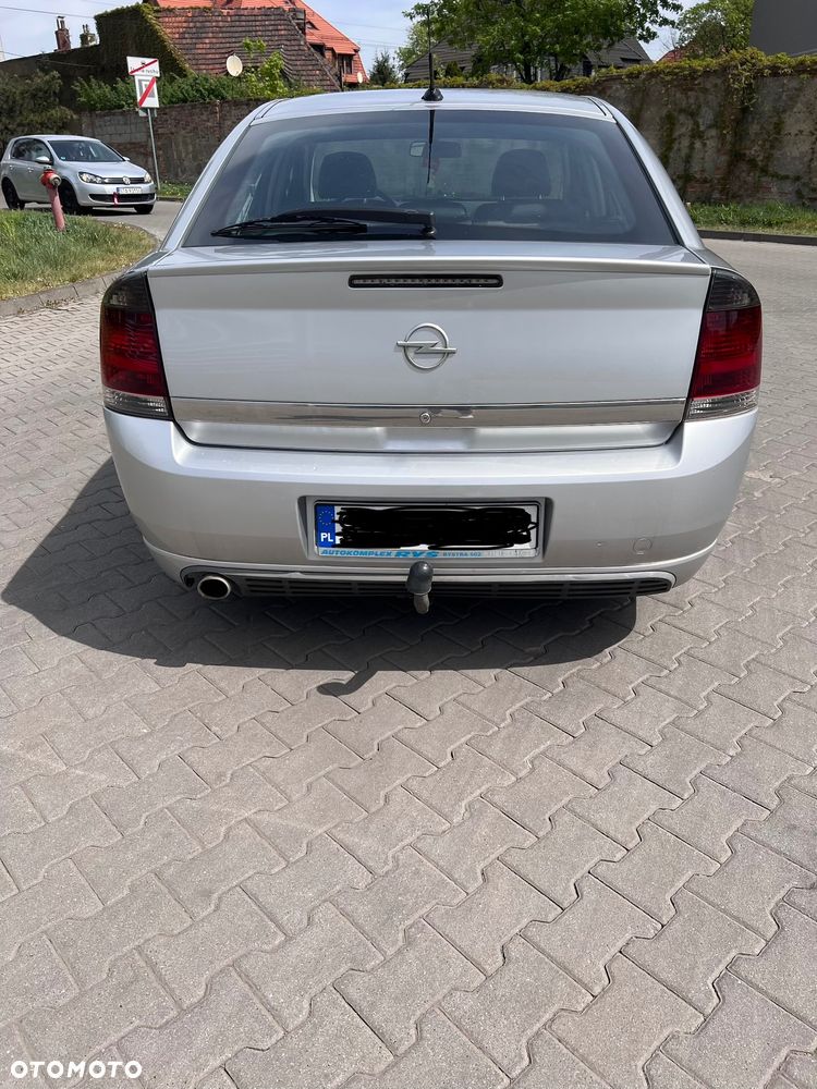 Opel Vectra 2.2 - 6