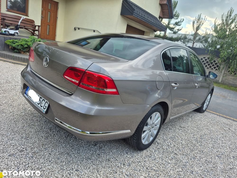 Volkswagen Passat 2.0 TDI DPF Comfortline - 10