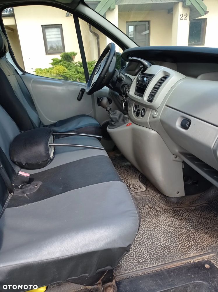 Opel VIVARO 1,9 DTI - 17