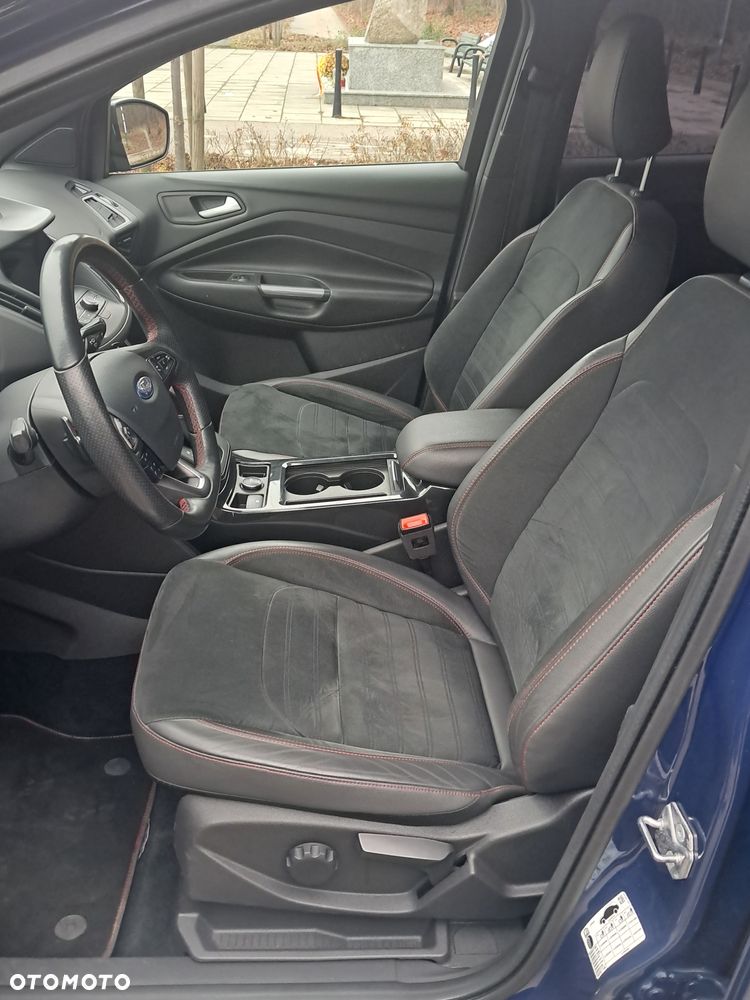 Ford Kuga 2.0 TDCi 4x4 ST-Line - 21