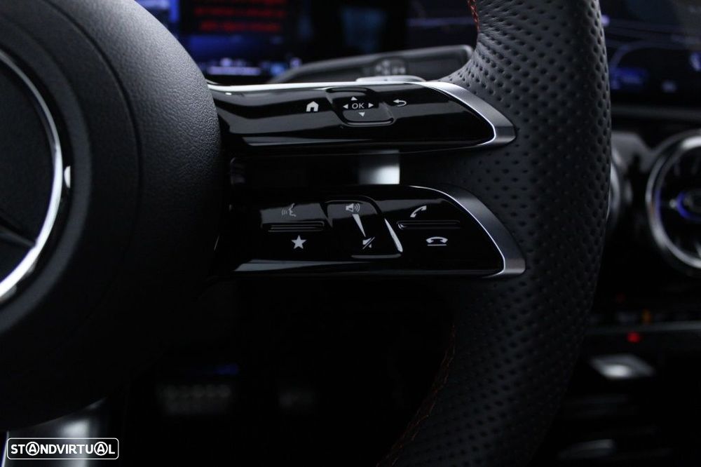 Mercedes-Benz A 250 e AMG Line - 23