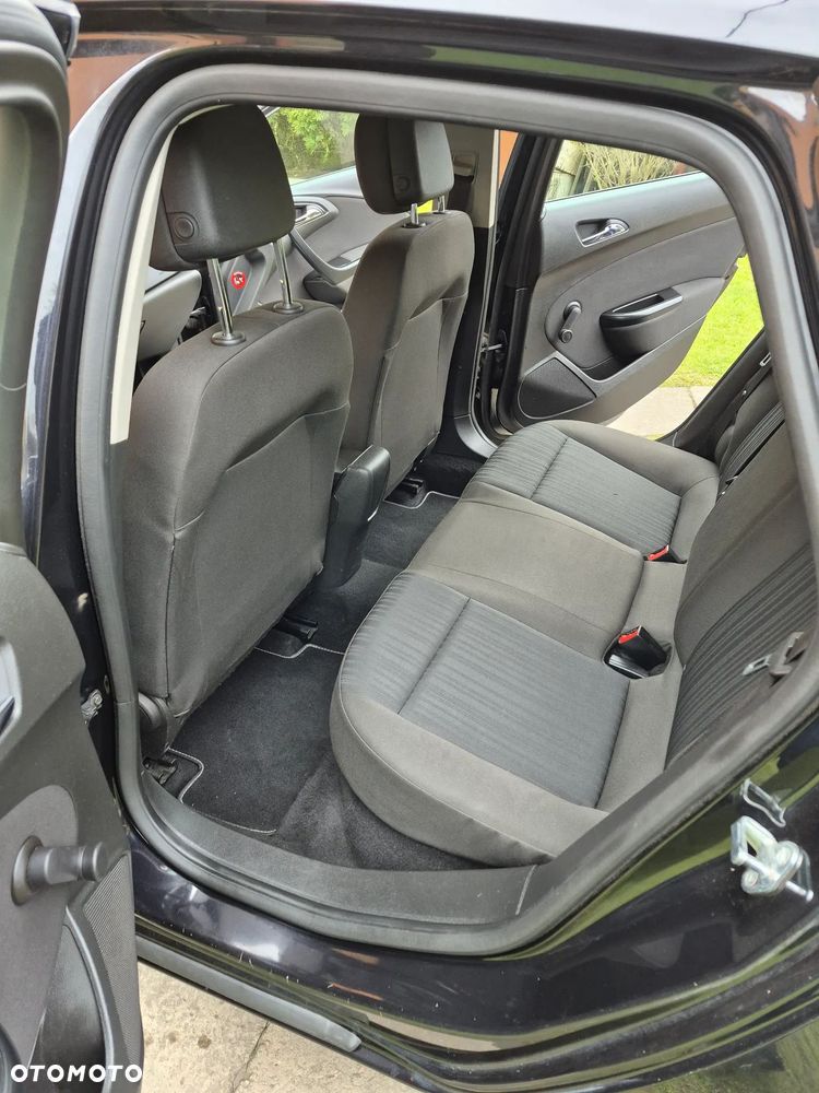 Opel Astra 1.6 Color Edition - 20