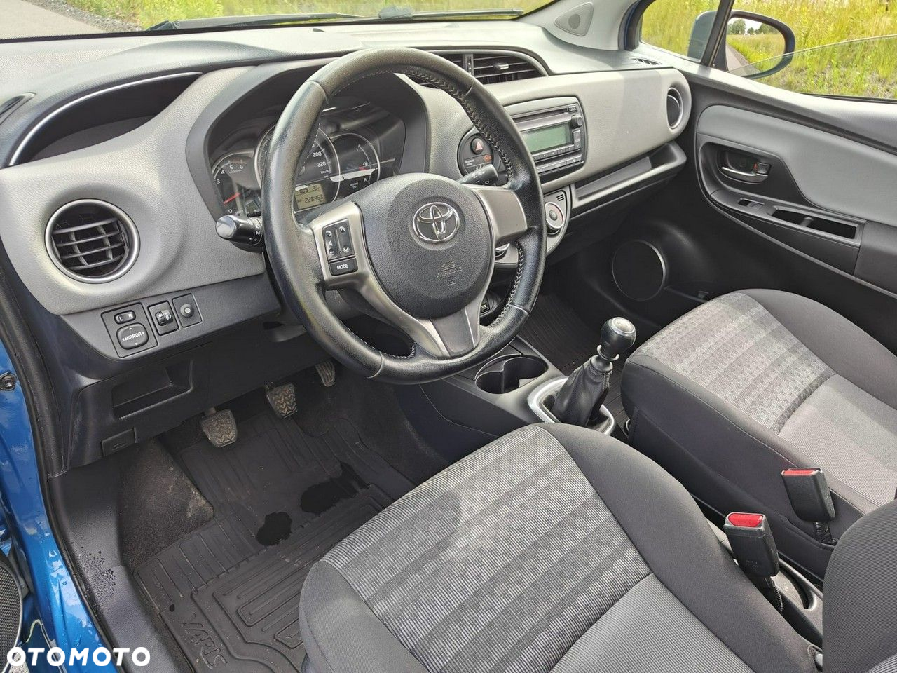 Toyota Yaris - 7