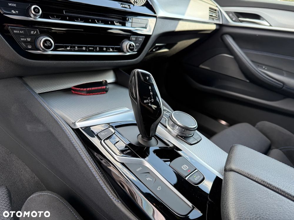 BMW Seria 5 - 16