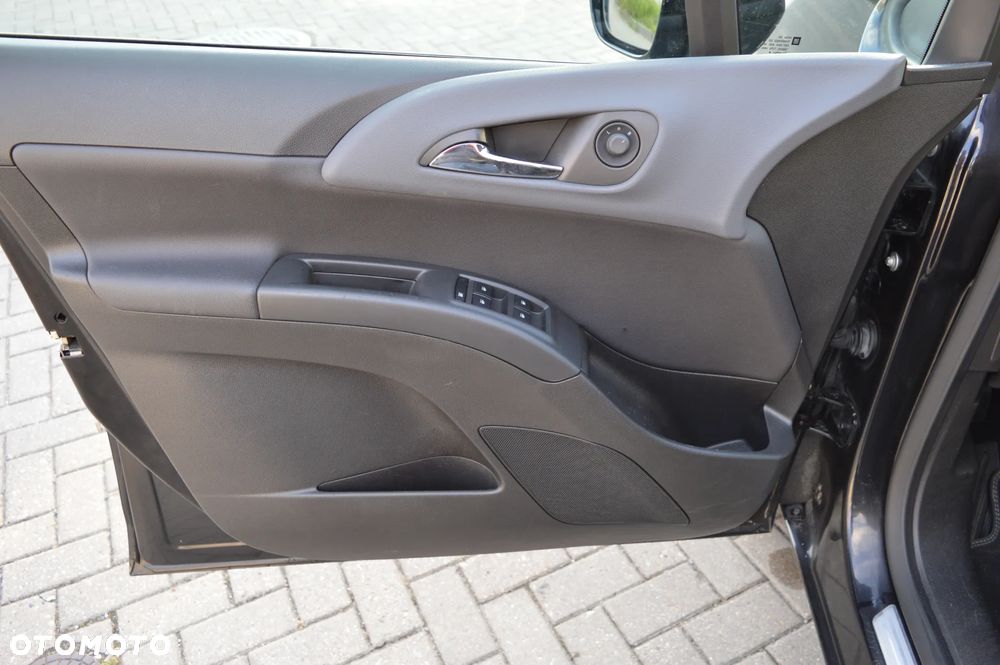 Opel Meriva 1.4 Innovation - 16