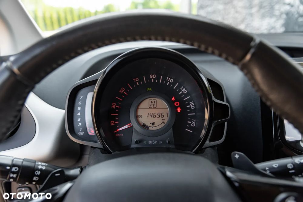 Peugeot 108 VTI 72 ETG5 Allure - 28