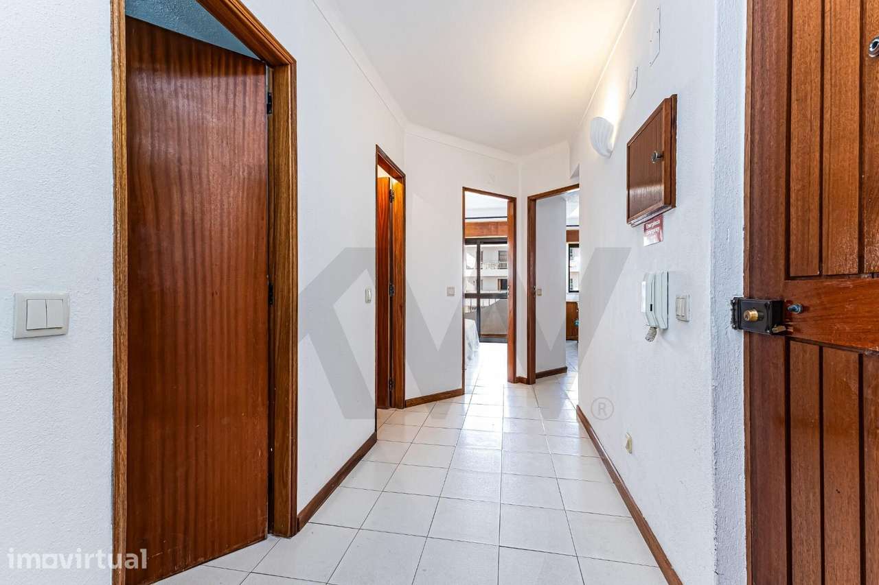 Apartamento T2 com Grande Terraço em Armação de Pêra - Vista Mar - Grande imagem: 2/18