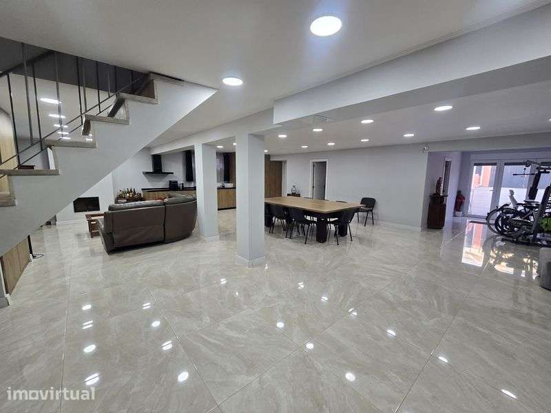 Moradia oportunidade unica - Grande imagem: 2/12