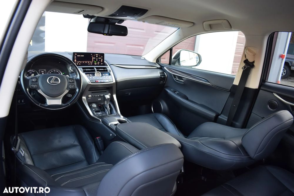 Lexus Seria NX 300h AWD Executive Plus - 11