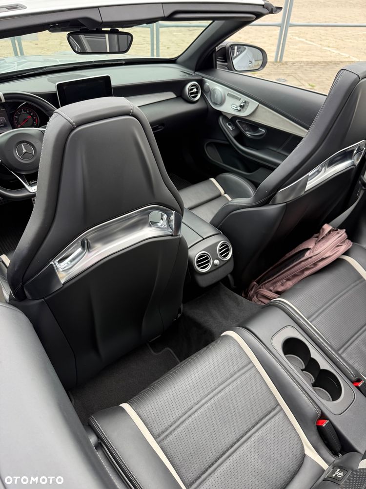 Mercedes-Benz Klasa C AMG 63 S AMG Speedshift 7G-MCT - 25