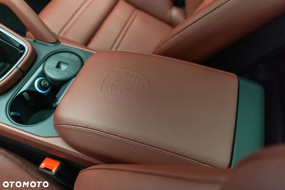 Porsche Cayenne S E-Hybrid PHEV Black Edition - 29