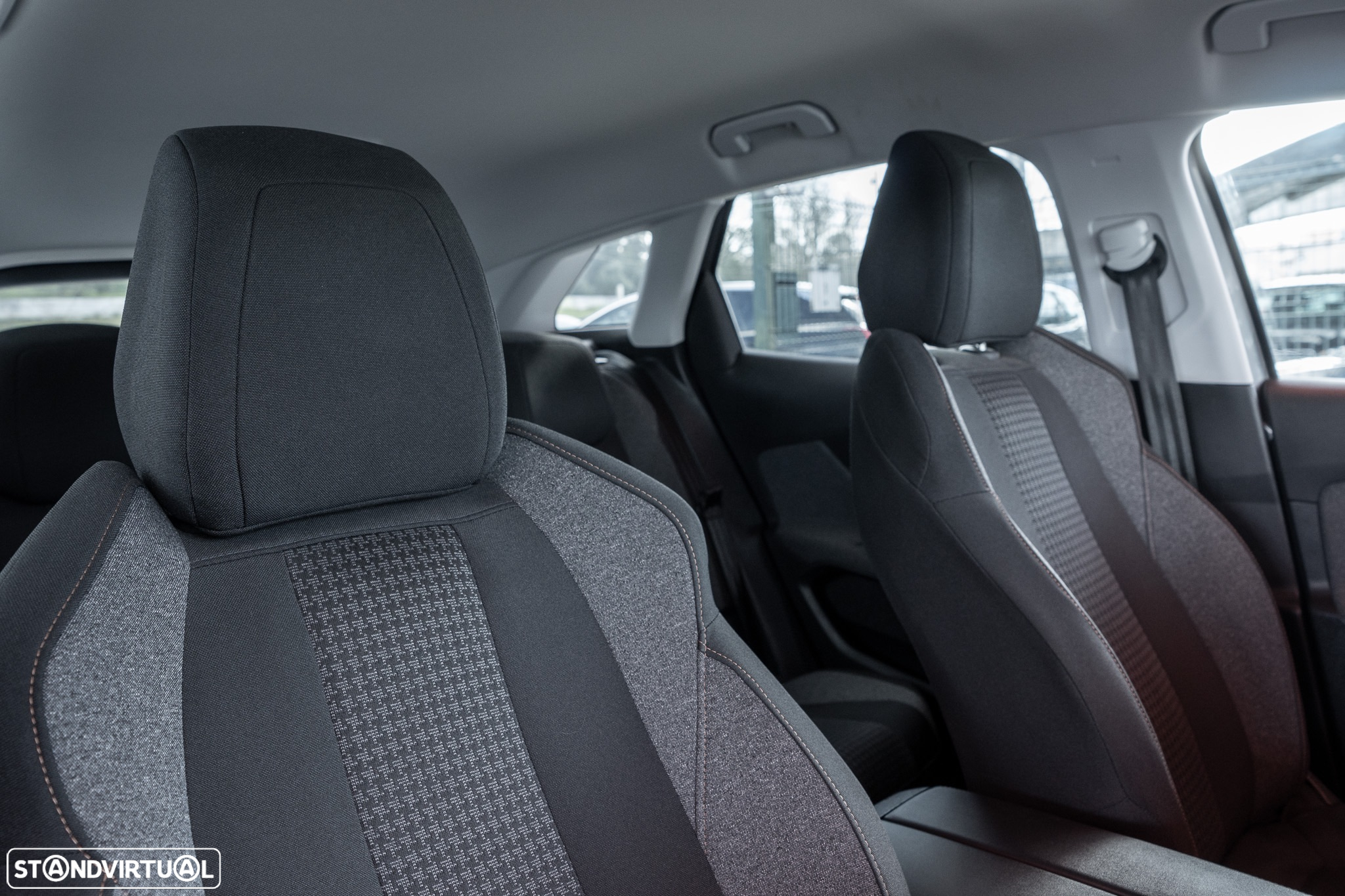 Peugeot 3008 1.5 BlueHDi Active Pack EAT8 - 22