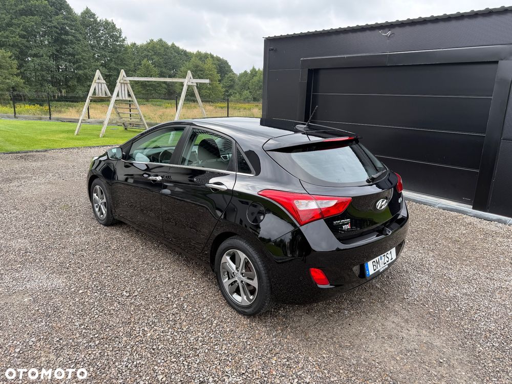 Hyundai i30 blue 1.6 GDI YES Gold - 10