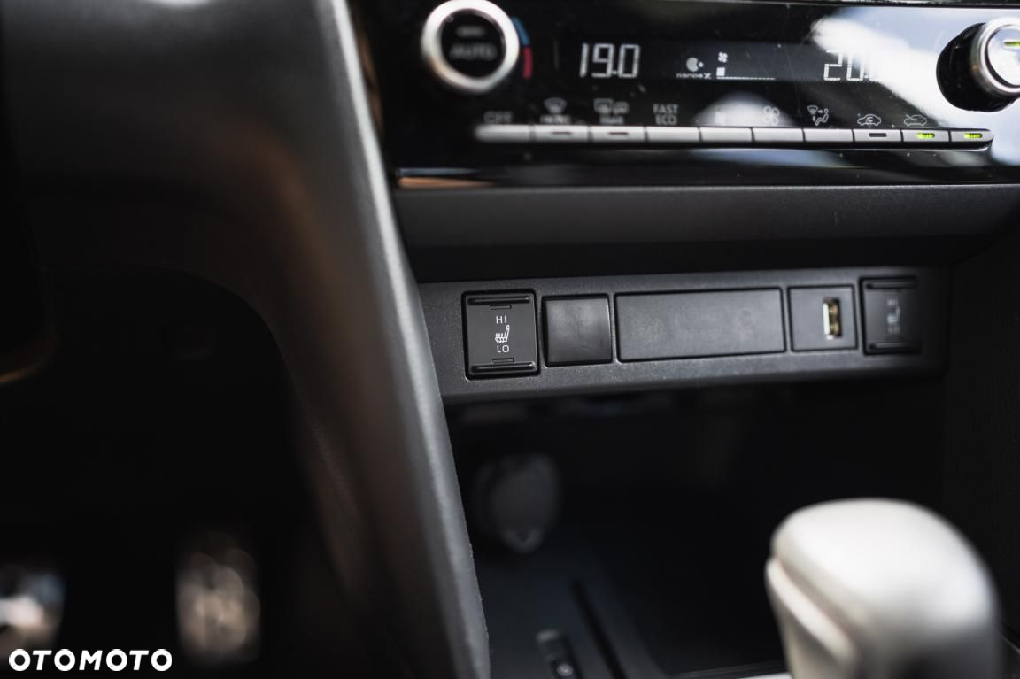 Toyota Yaris Cross - 20