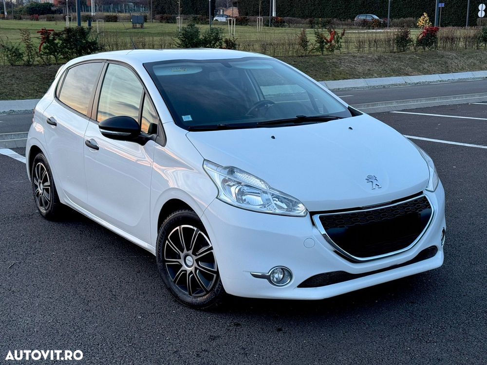 Peugeot 208 - 2