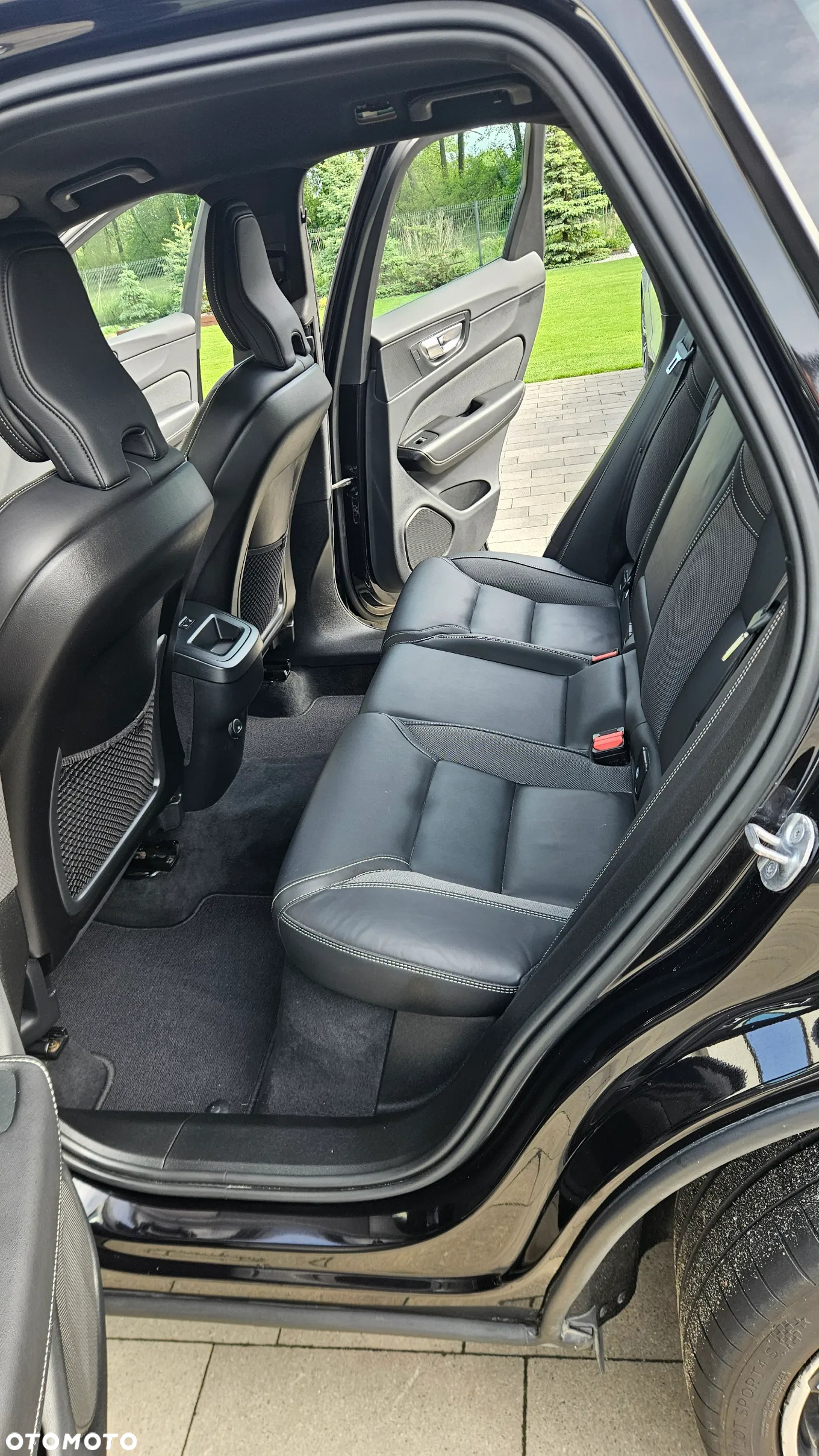 Volvo XC 60 B4 D AWD R-Design - 7