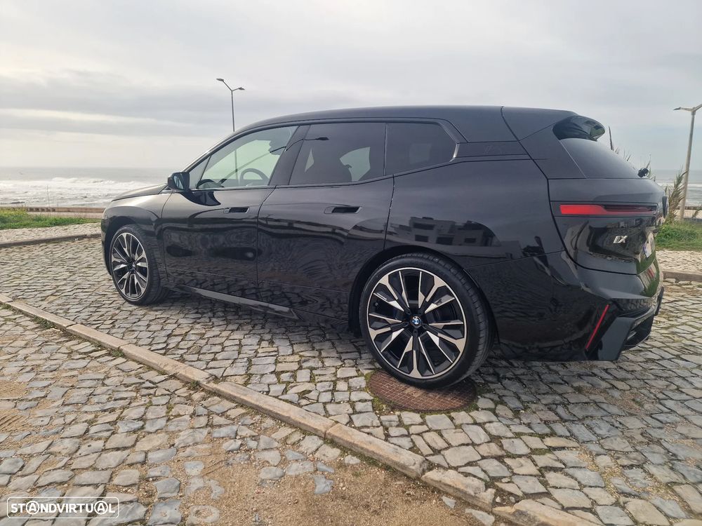 BMW iX xDrive45 - 5