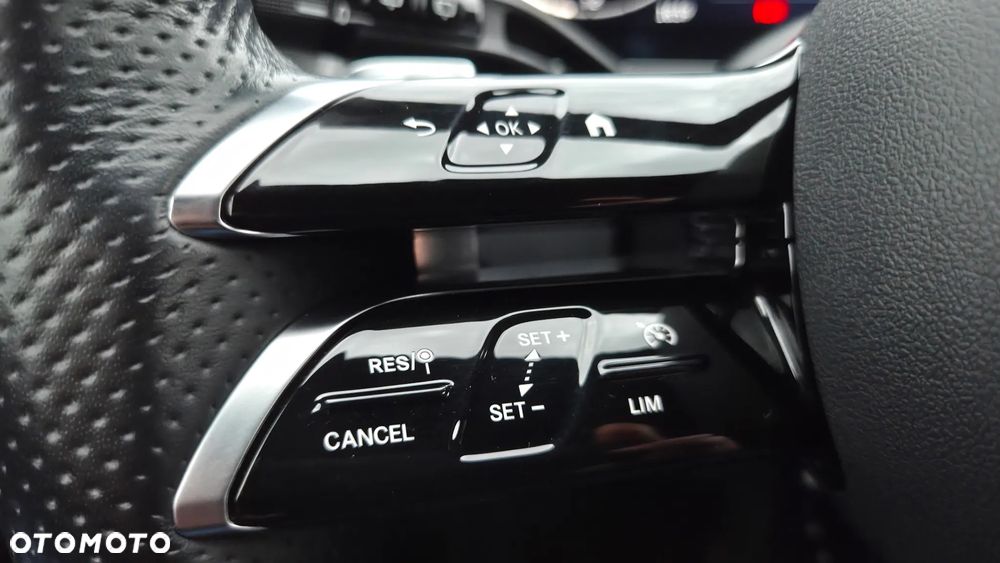 Mercedes-Benz Klasa C 220 d T 9G-TRONIC AMG Line - 29