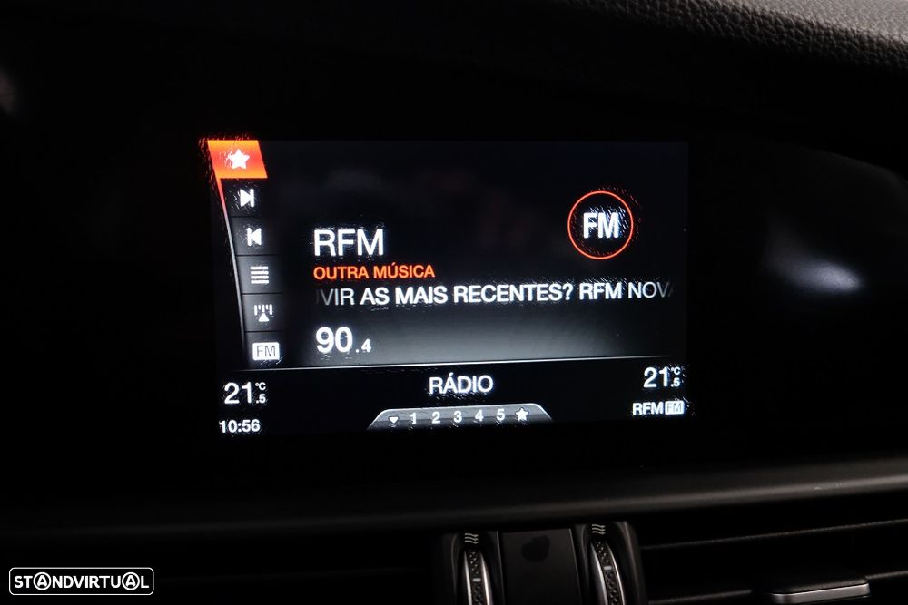 Alfa Romeo Giulia 2.2 AT8 Executive - 20