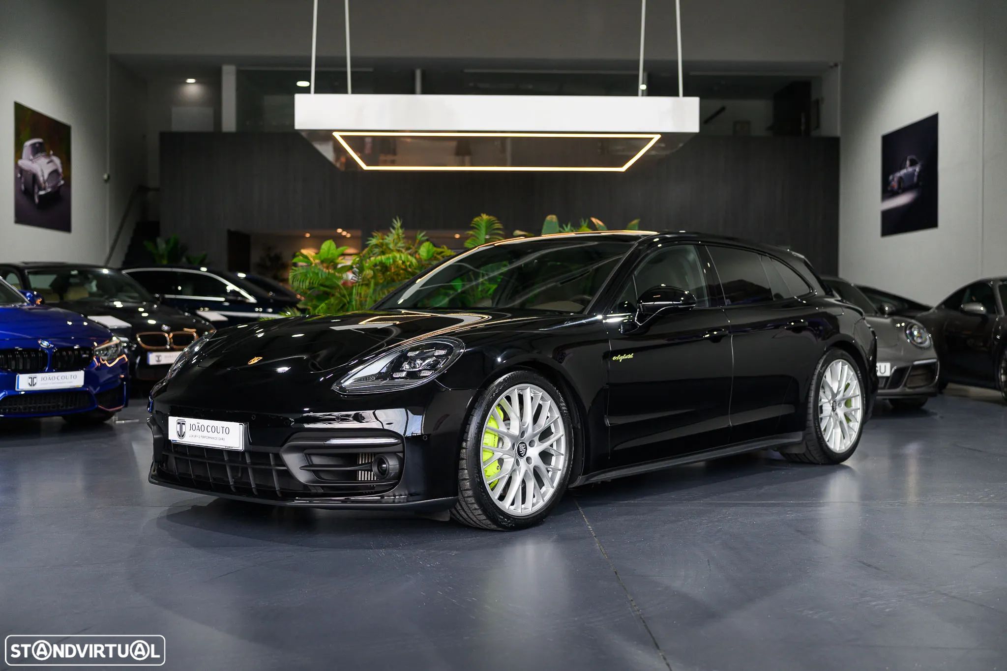 Porsche Panamera Sport Turismo 4S E-Hybrid - 1