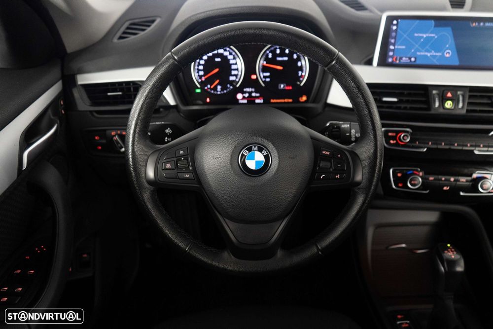 BMW X1 25 e xDrive Corporate Edition - 25