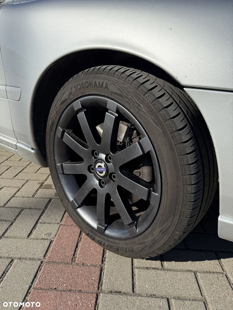 Volvo S60 2.5T Momentum - 35