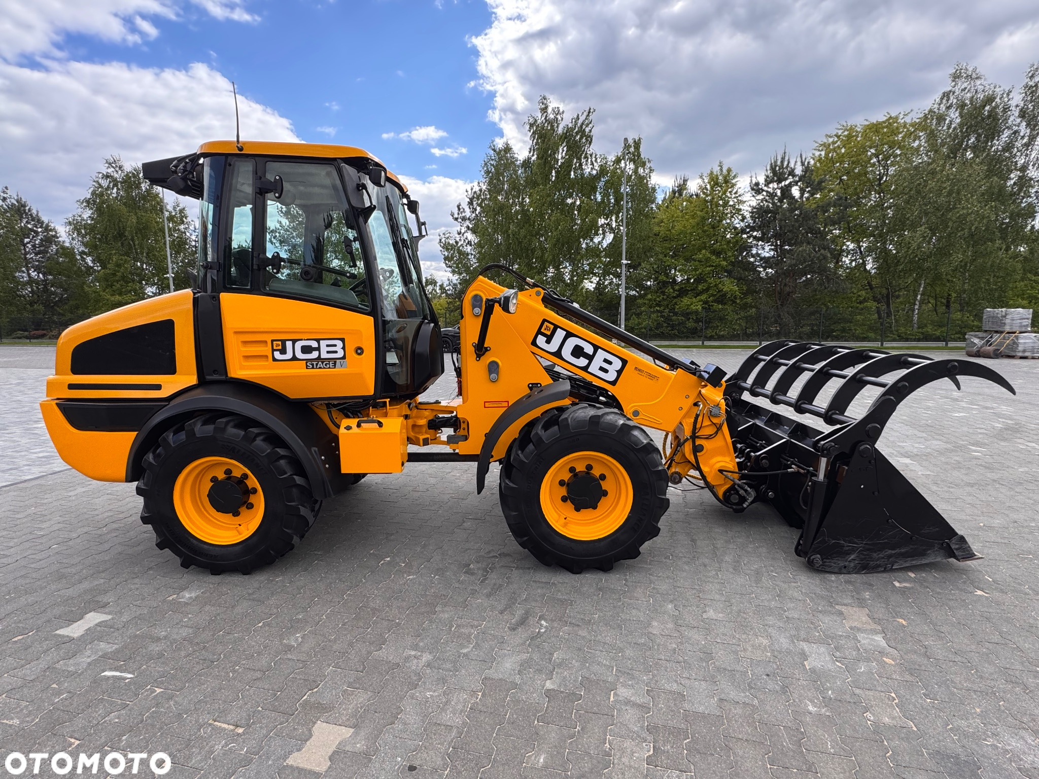 JCB TM 220 |przegubowo-teleskopowa | 2019r| 2 łyżki | krokodyl | szybka jazda 40km | - 15