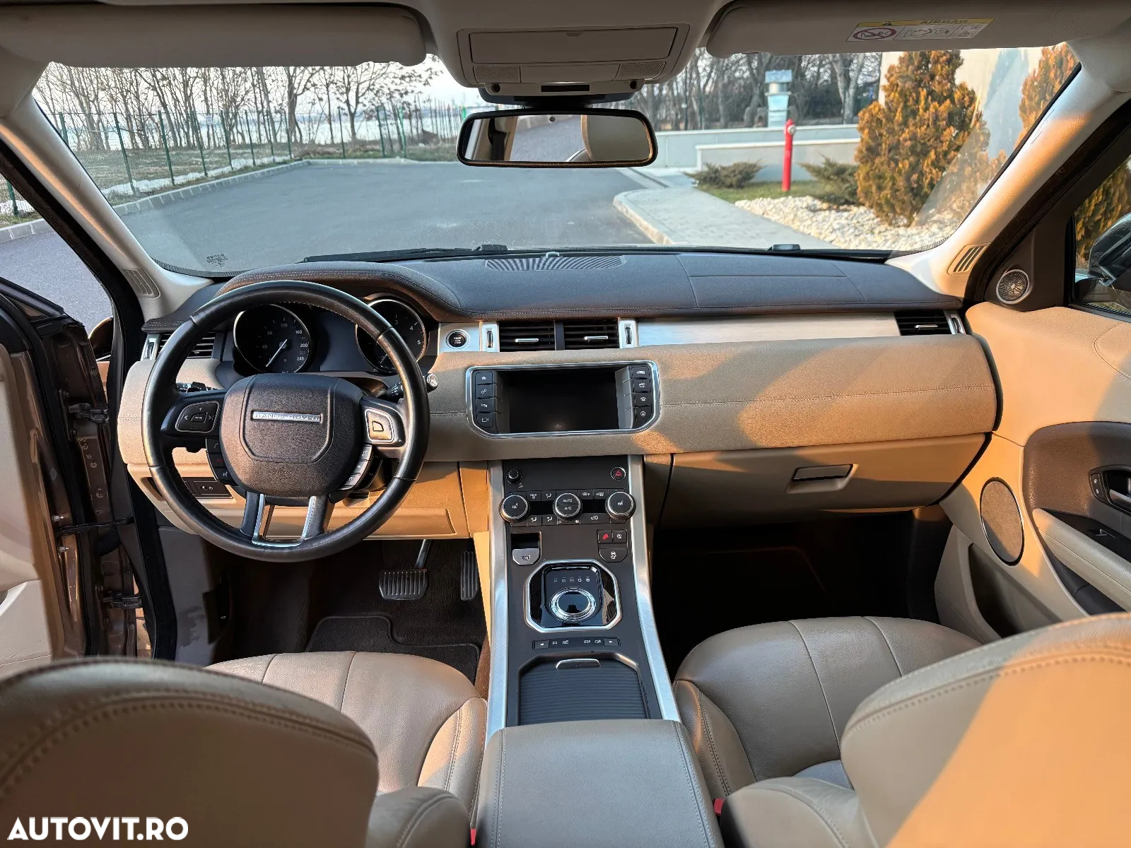 Land Rover Range Rover Evoque - 9