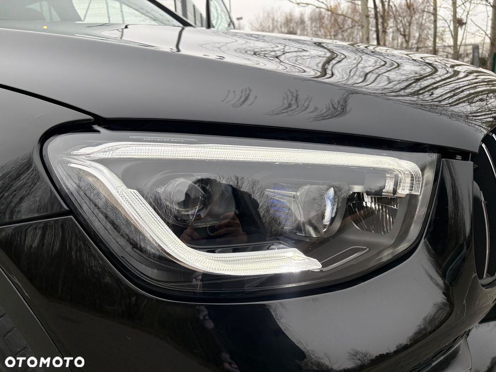 Mercedes-Benz GLC - 27