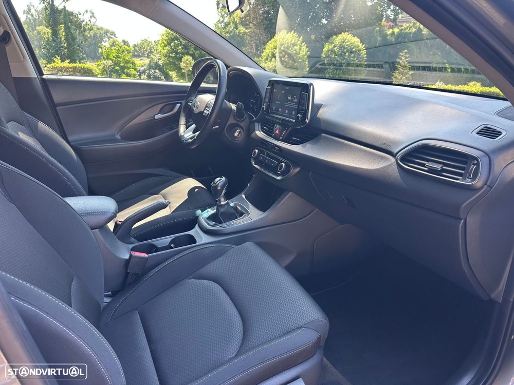 Hyundai i30 1.6 CRDI STyle Plus - 22