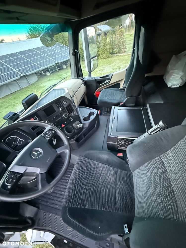 Mercedes-Benz Actros - 19