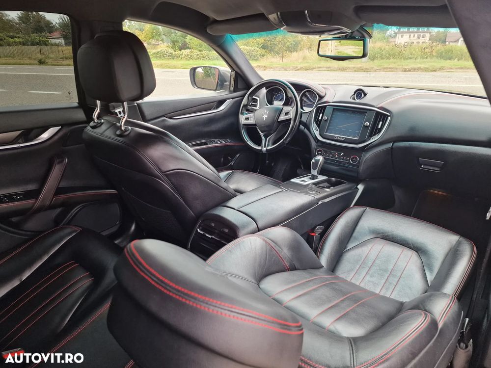 Maserati Ghibli - 10
