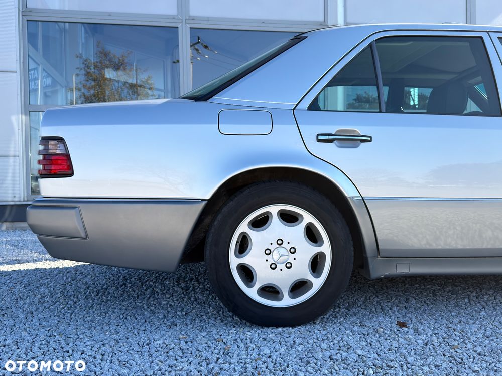 Mercedes-Benz Klasa E 500 - 9