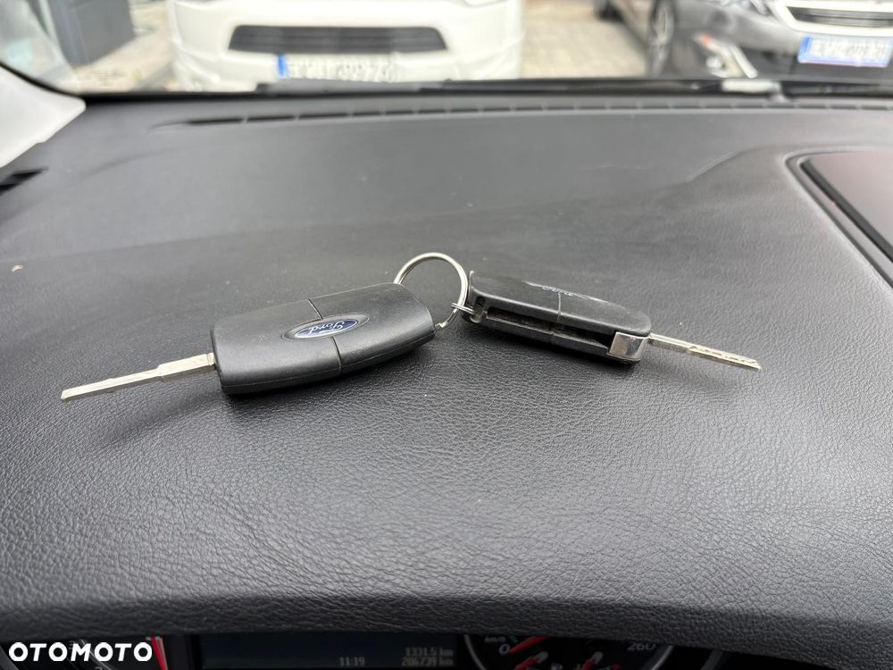 Ford S-Max 2.0 Titanium - 22