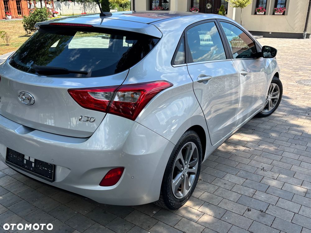 Hyundai i30 1.6 CRDi Premium - 12